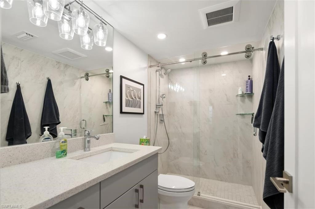 3000 Gulf Shore BLVD N # 106