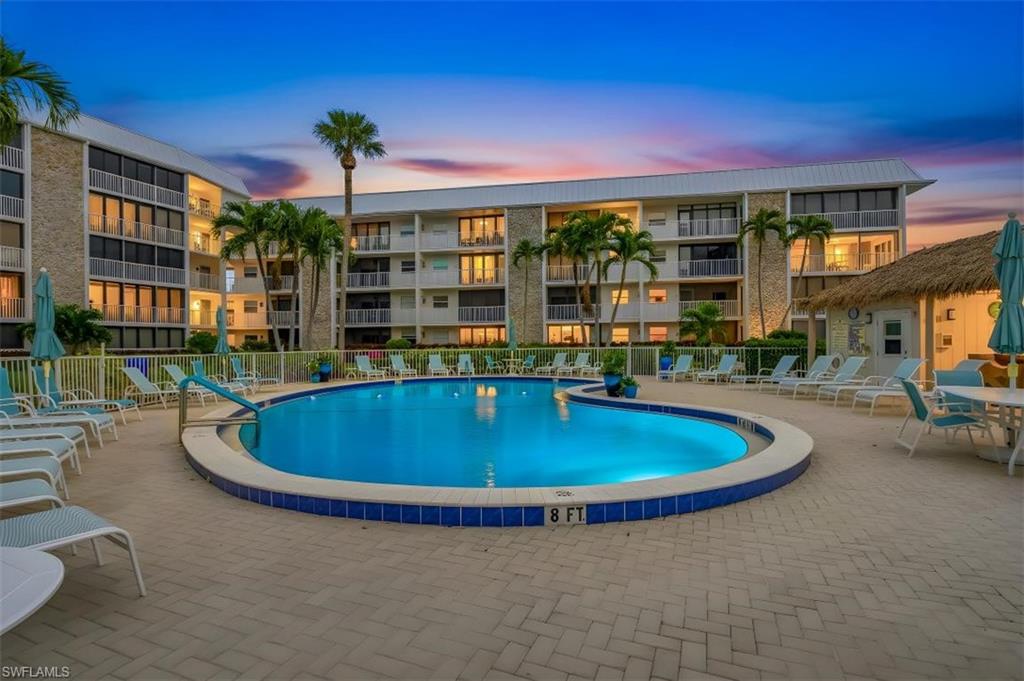 3000 Gulf Shore BLVD N # 106