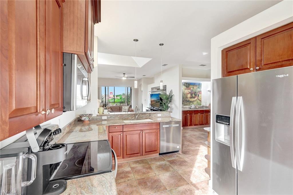 22300 Piazza Doria LN # 301