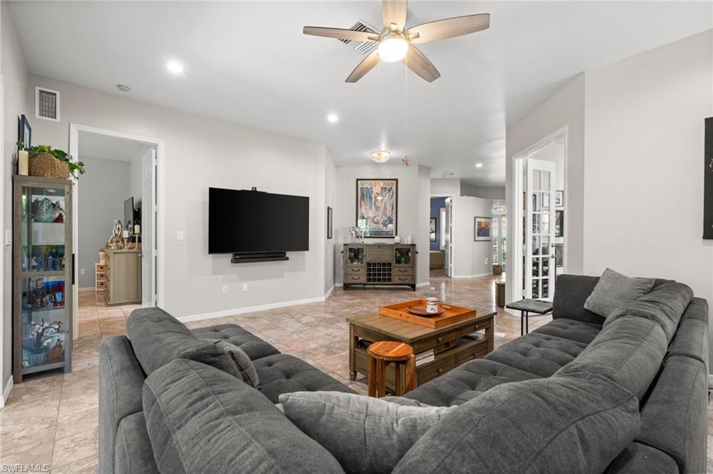 11962 Seabreeze Cove LN