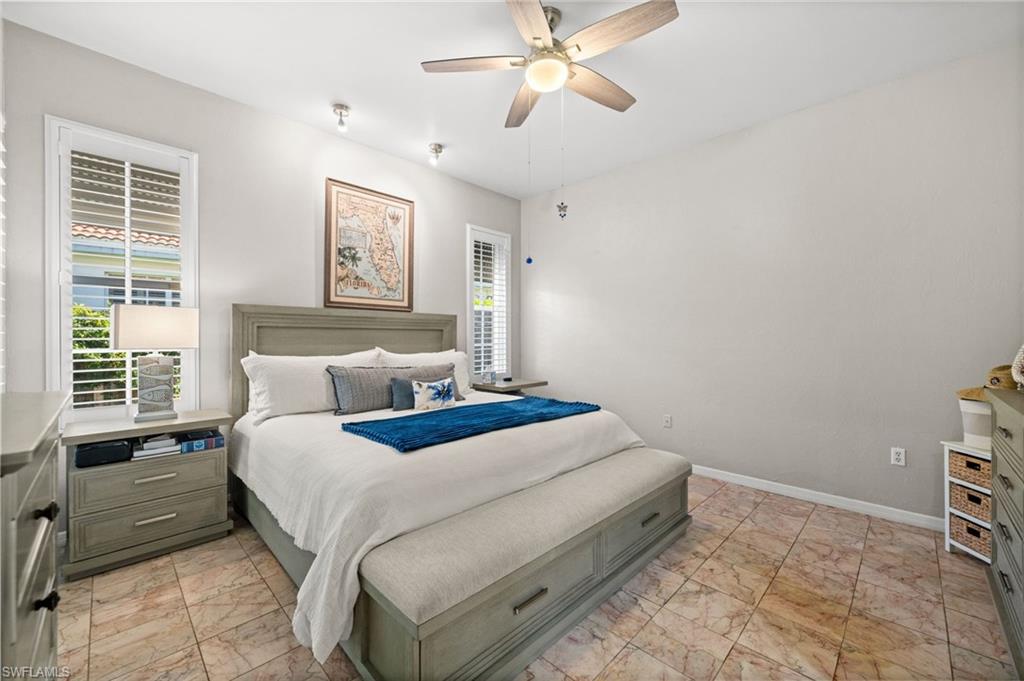 11962 Seabreeze Cove LN