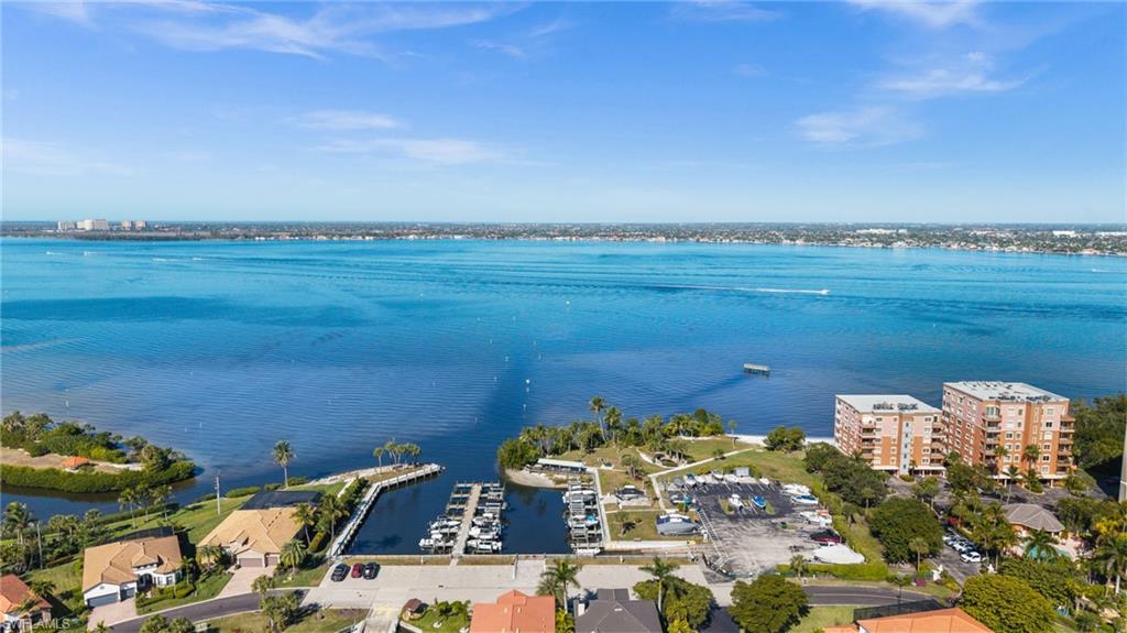 11962 Seabreeze Cove LN