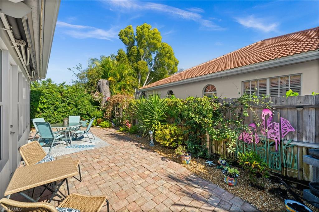 11962 Seabreeze Cove LN