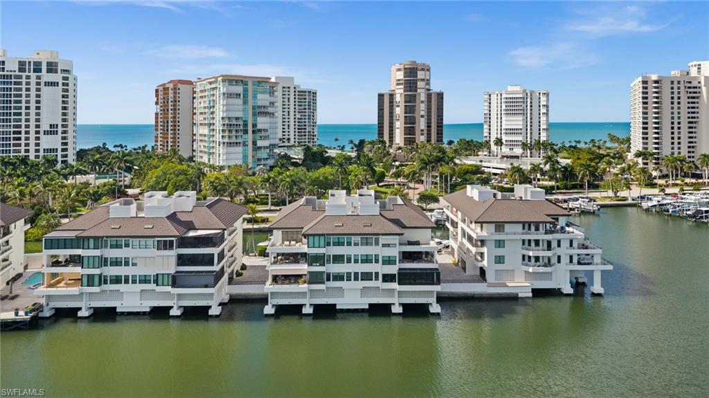 4400 Gulf Shore BLVD N # 504 Unit: 5-504
