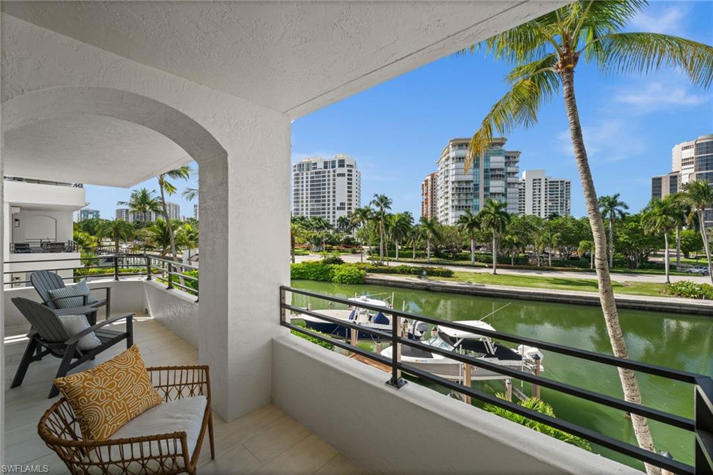 4400 Gulf Shore BLVD N # 504 Unit: 5-504