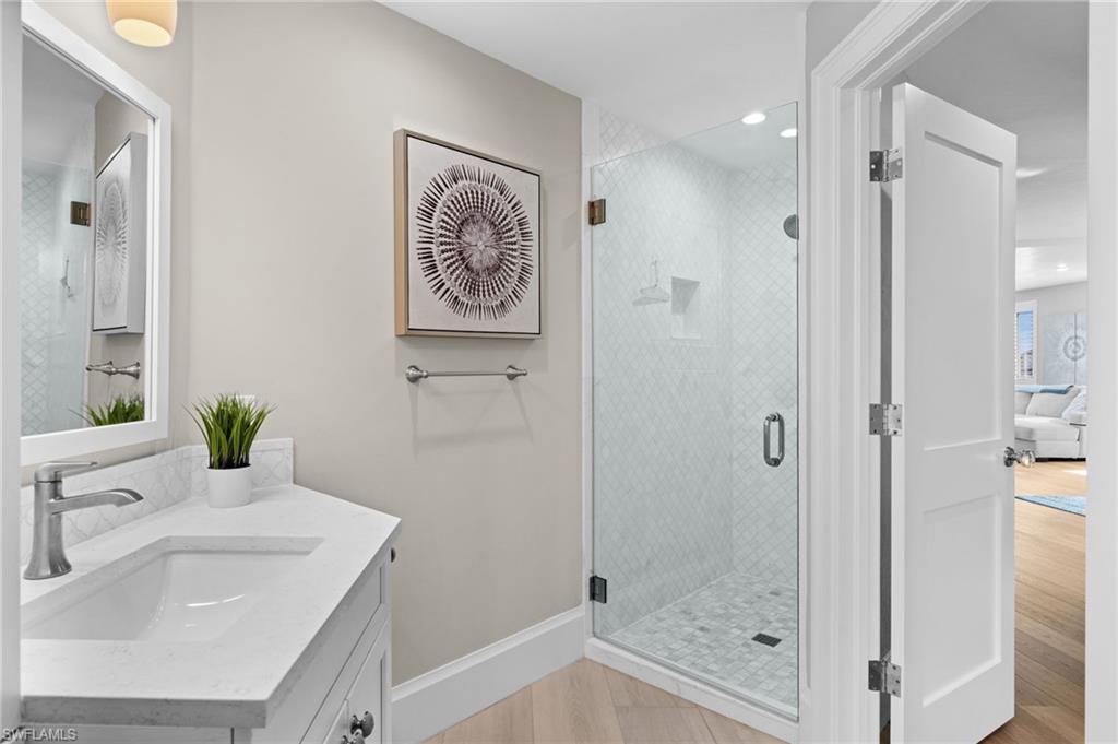 4400 Gulf Shore BLVD N # 504 Unit: 5-504