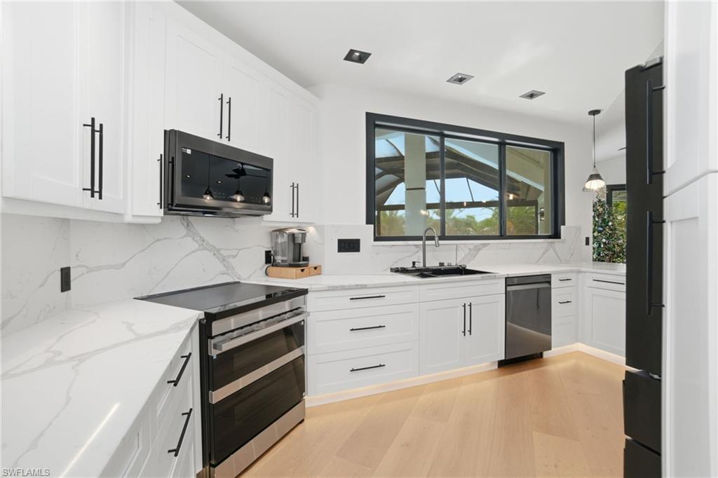 1506 Jewel Box AVE