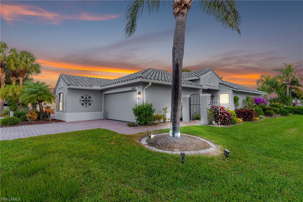 8949 Cascades Isle BLVD