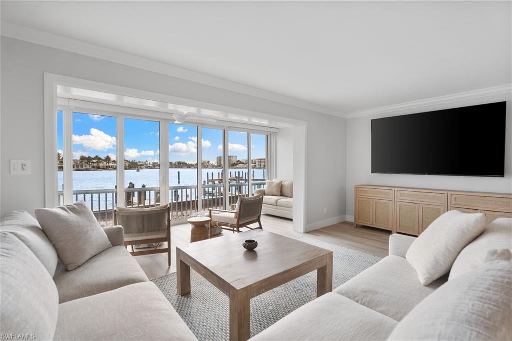 322 Harbour DR 103A
