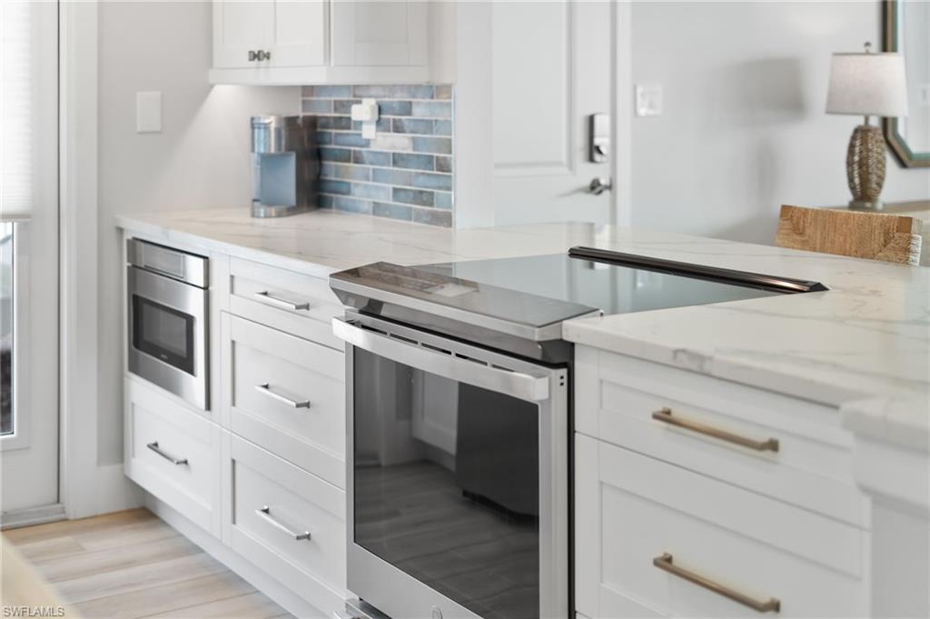 322 Harbour DR 103A
