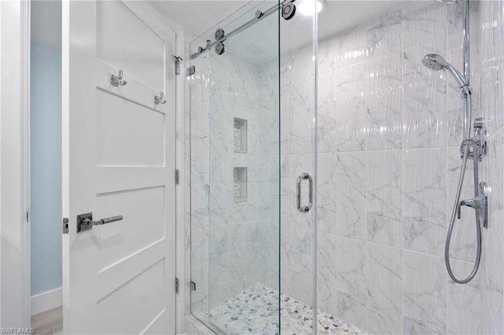 322 Harbour DR 103A