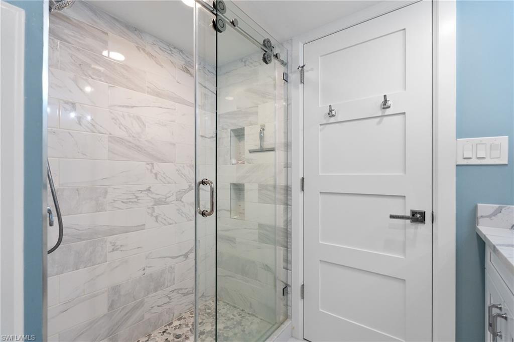 322 Harbour DR 103A