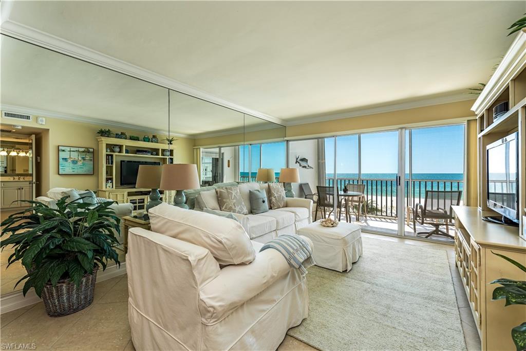 3443 Gulf Shore BLVD N # 309