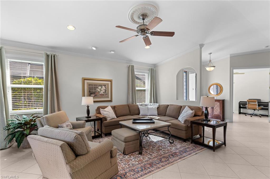1620 Cayman CT # 4