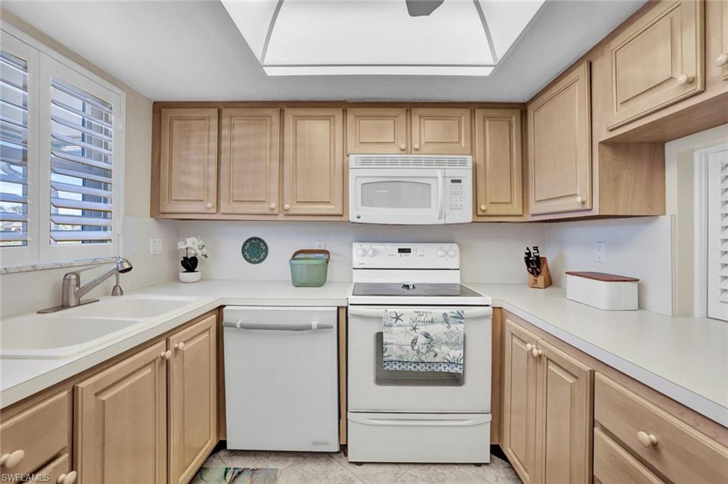 325 Charlemagne BLVD # C204