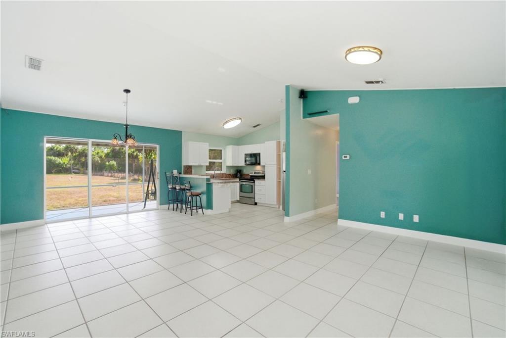 4720 12th AVE SE