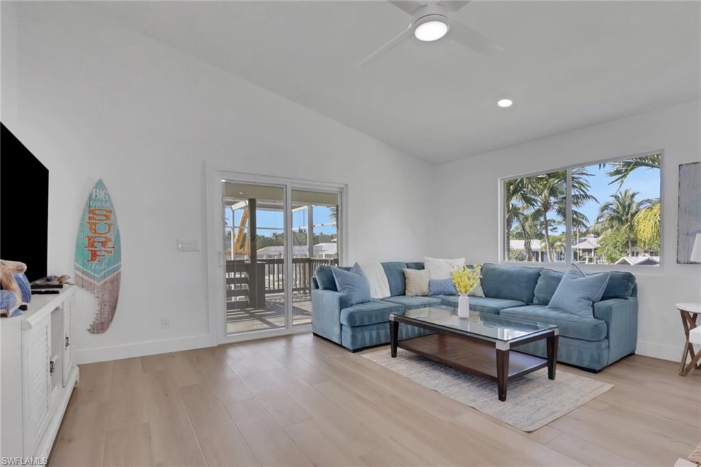 2700 Gulfview DR