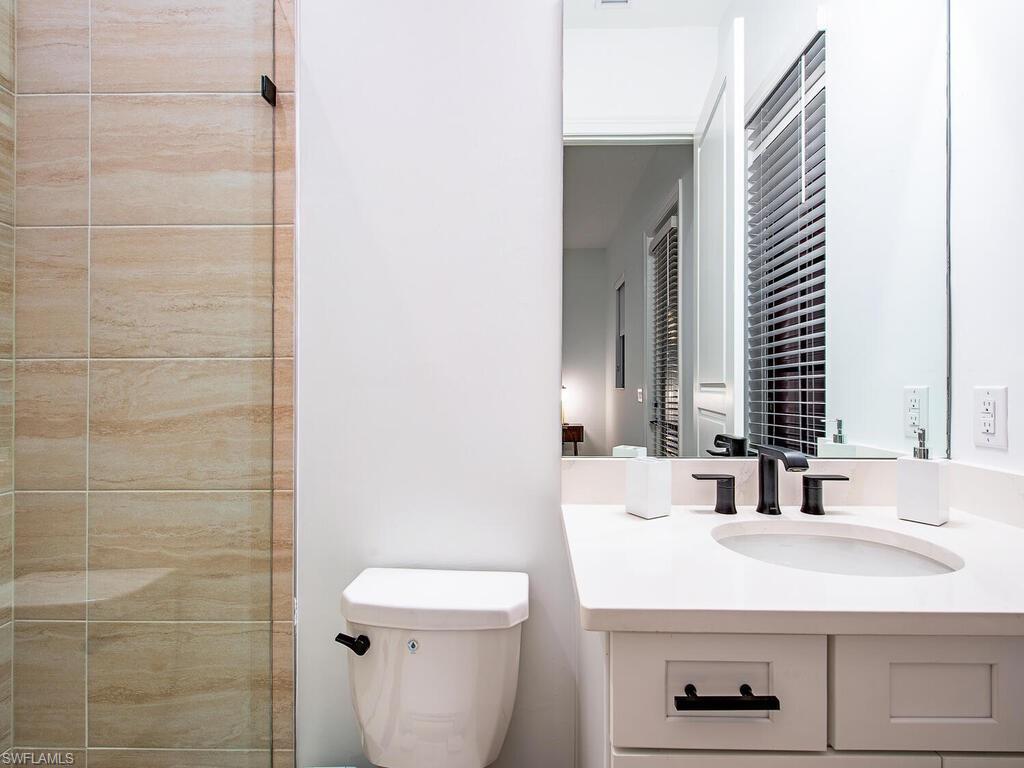 2481 BREAKWATER WAY # 201 Unit: 6-201