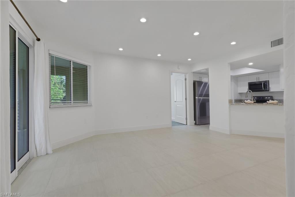 3110 Seasons WAY # 215