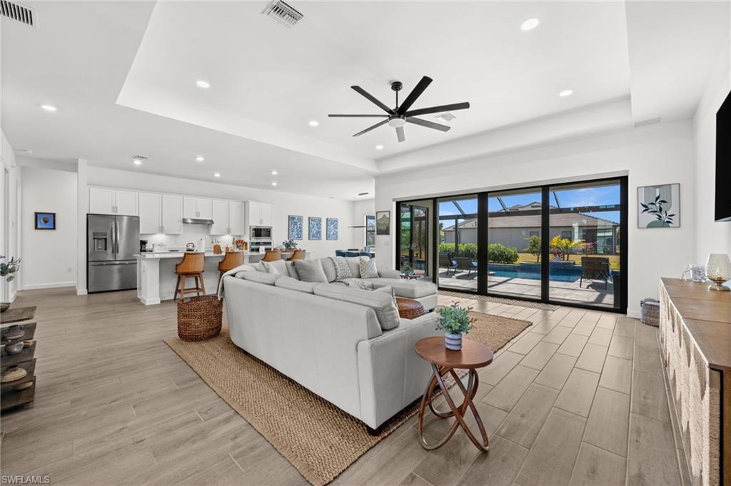 10798 Timber Creek DR