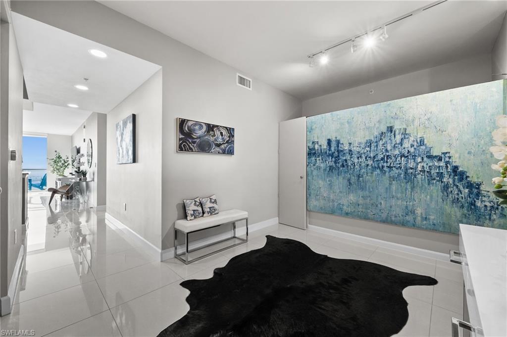 3000 Oasis Grand BLVD # 2903