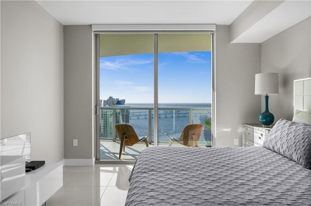 3000 Oasis Grand BLVD # 2903