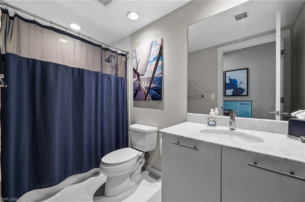 3000 Oasis Grand BLVD # 2903