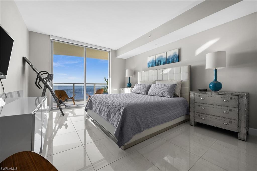 3000 Oasis Grand BLVD # 2903