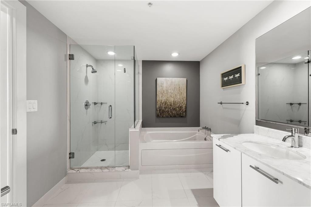 3000 Oasis Grand BLVD # 2903