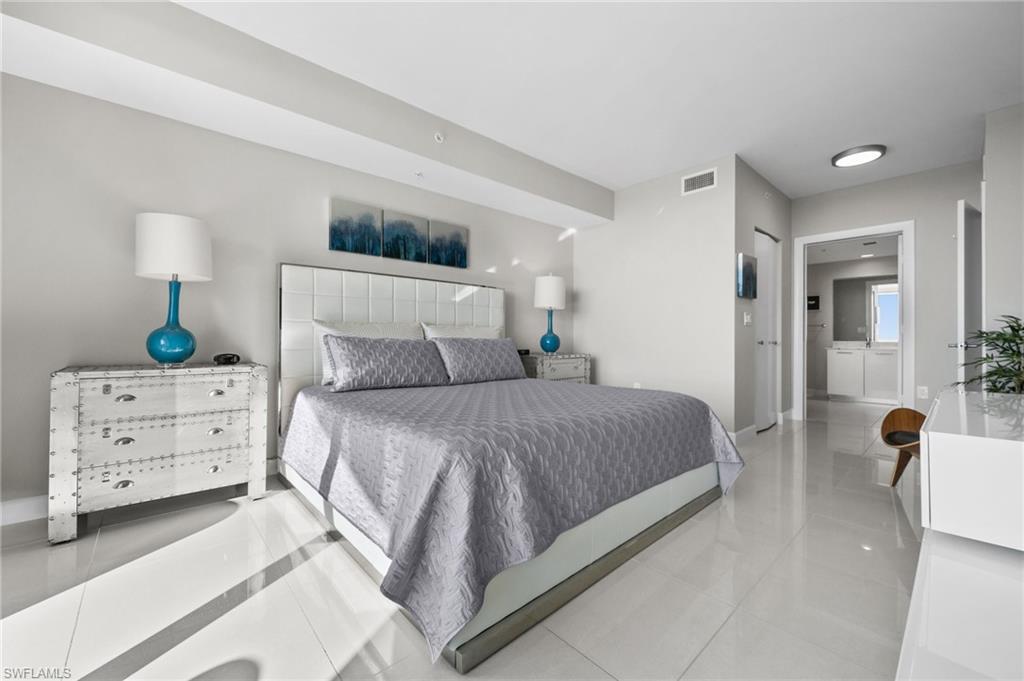 3000 Oasis Grand BLVD # 2903