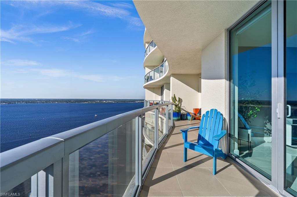 3000 Oasis Grand BLVD # 2903