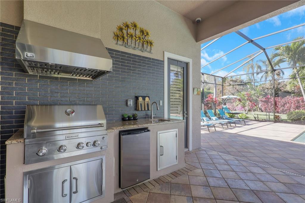5865 Hammock Isles CIR