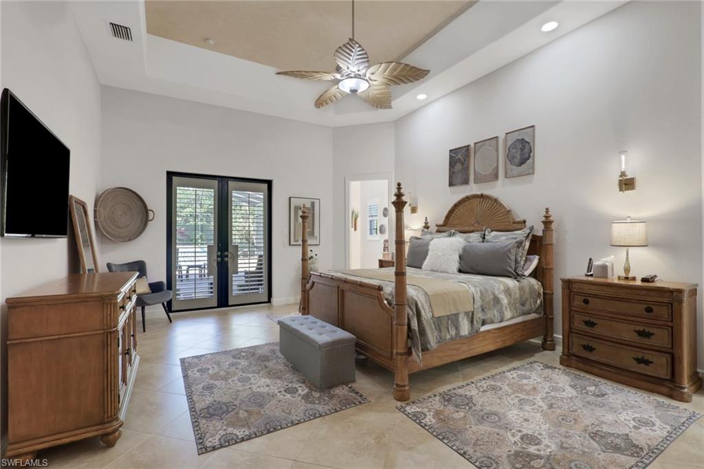 5865 Hammock Isles CIR