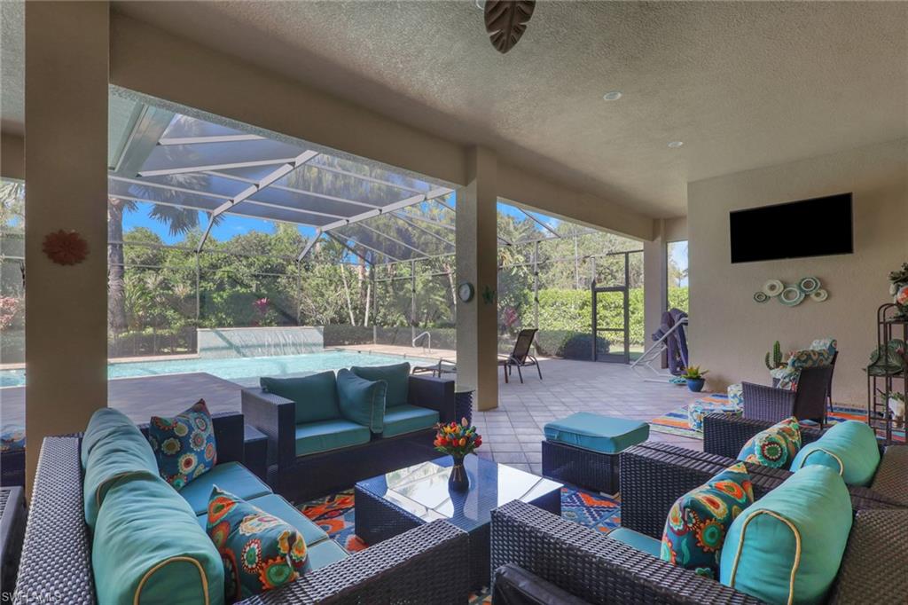 5865 Hammock Isles CIR