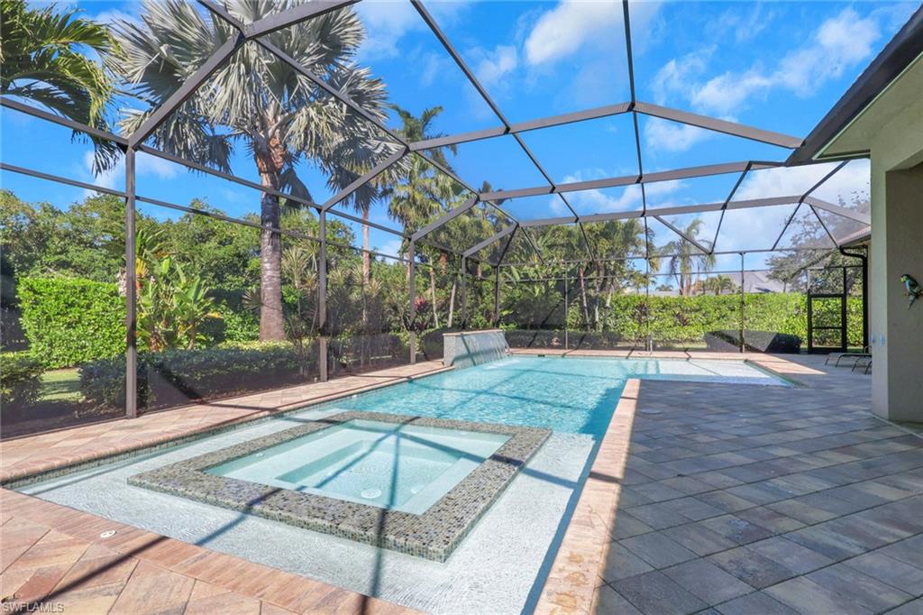 5865 Hammock Isles CIR