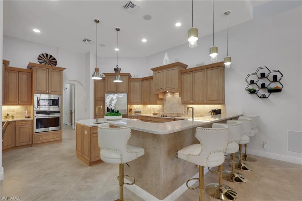 5865 Hammock Isles CIR