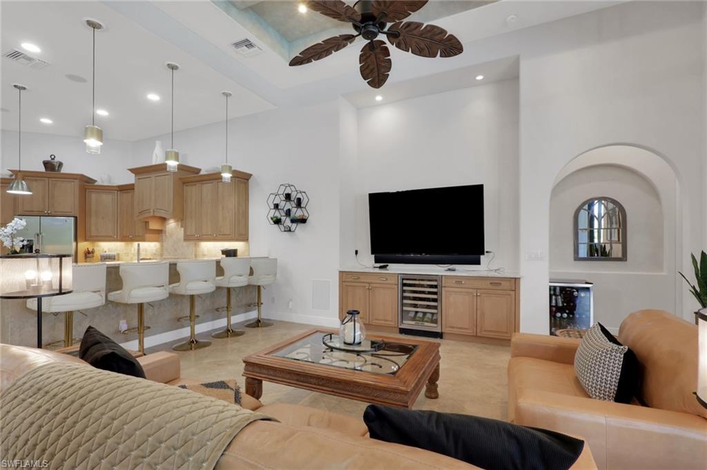 5865 Hammock Isles CIR