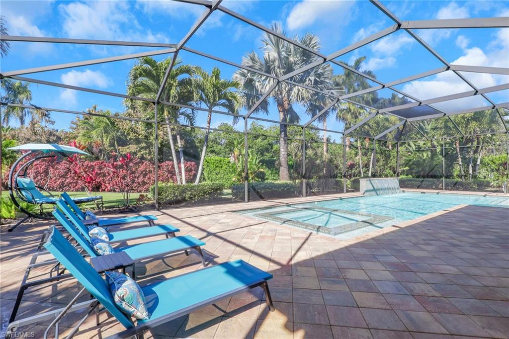 5865 Hammock Isles CIR
