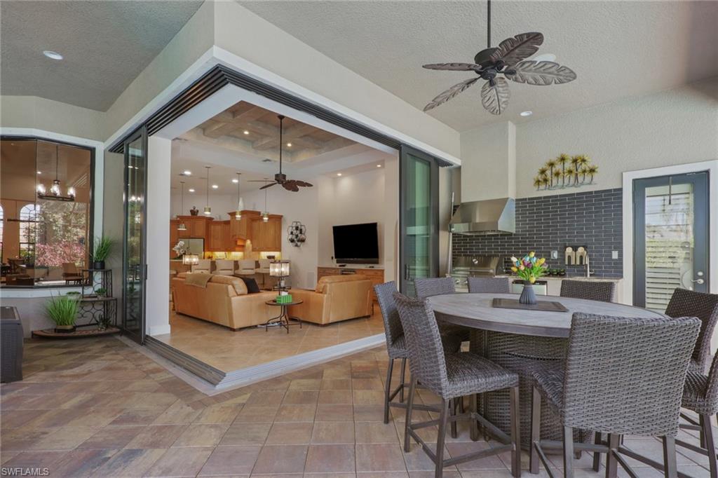 5865 Hammock Isles CIR