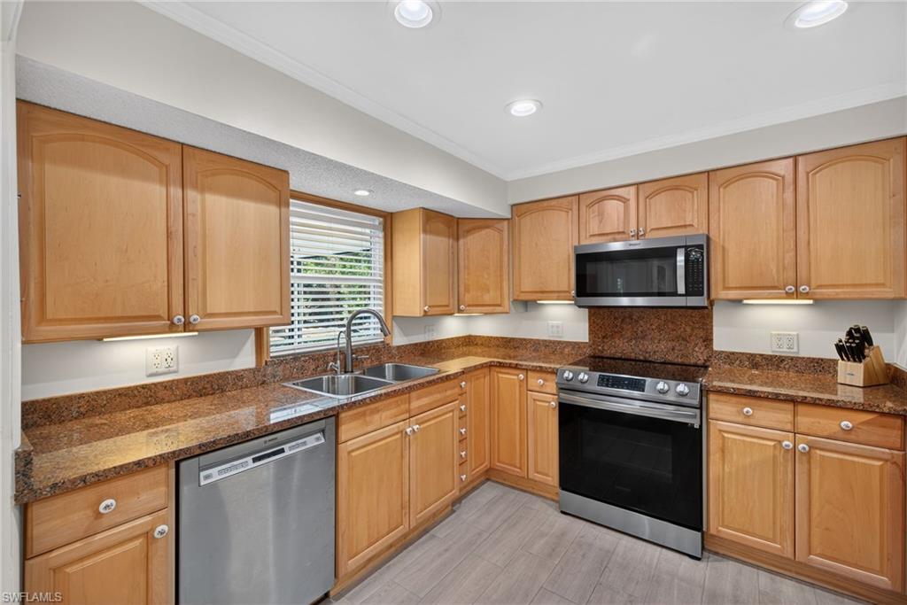 5100 Mahogany Ridge DR