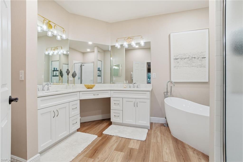 9312 Lake Abby LN