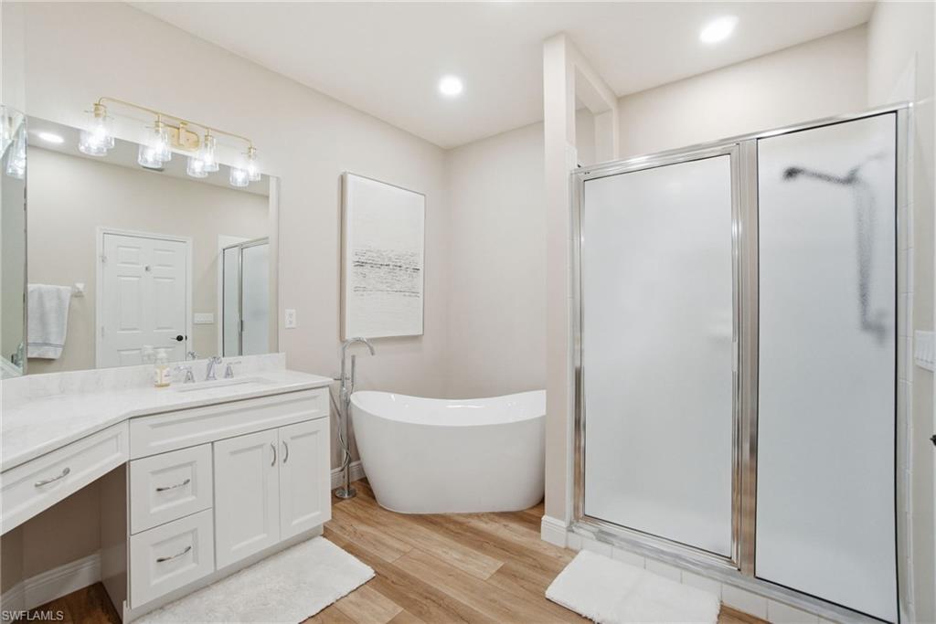 9312 Lake Abby LN