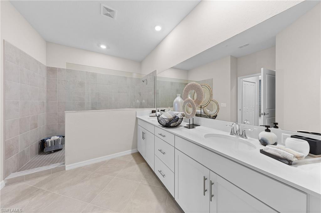 16556 Kingwood Lane # 202 Unit: 34-202