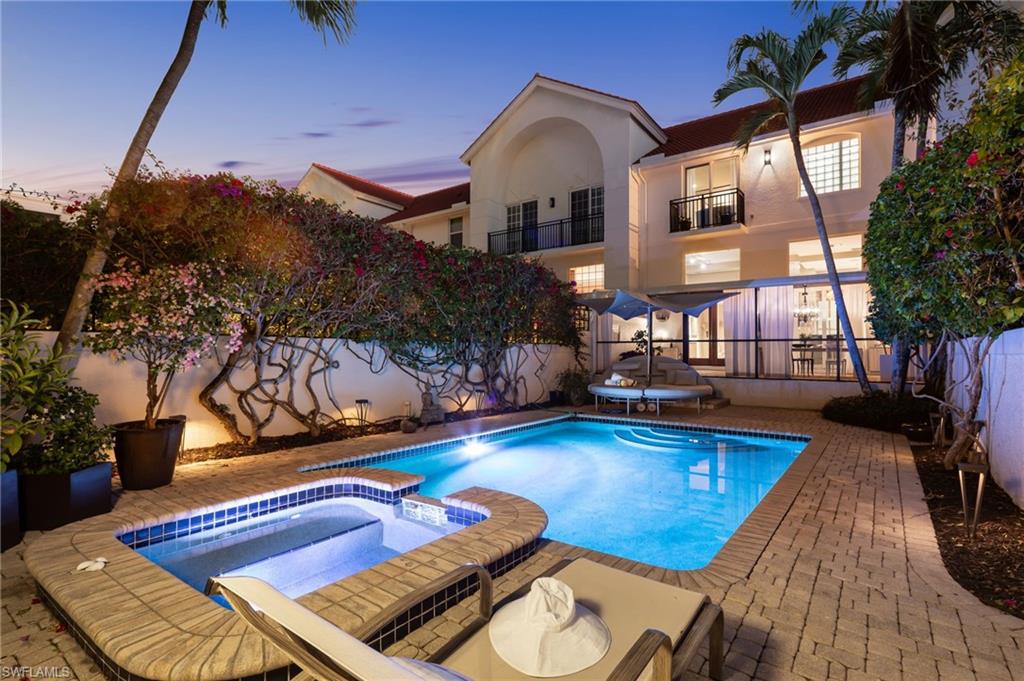 450 10th AVE S # 304