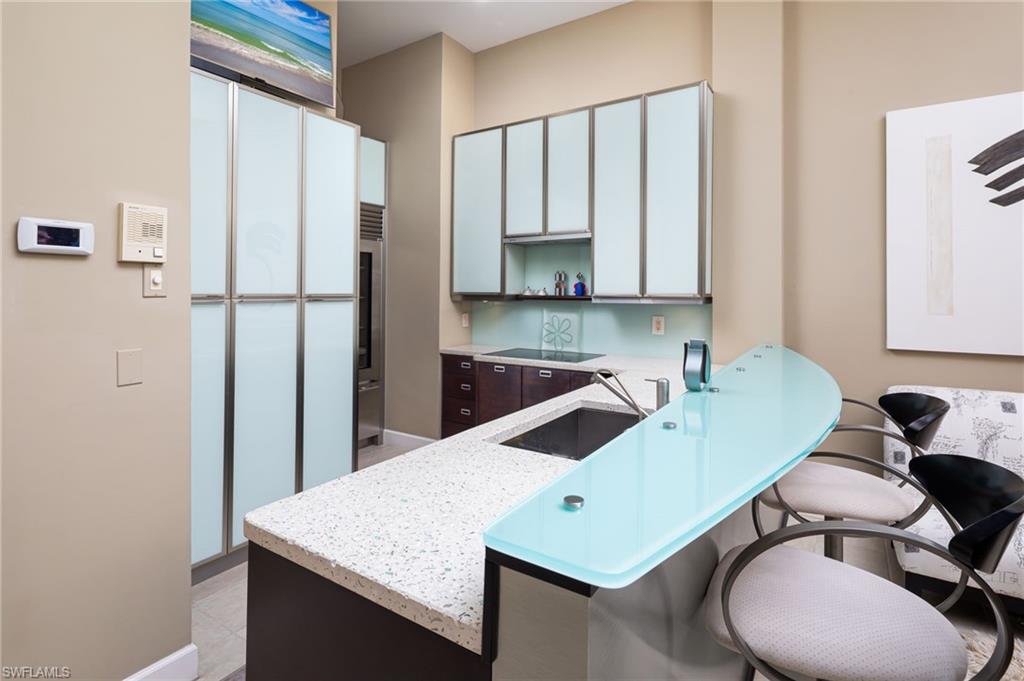 450 10th AVE S # 304