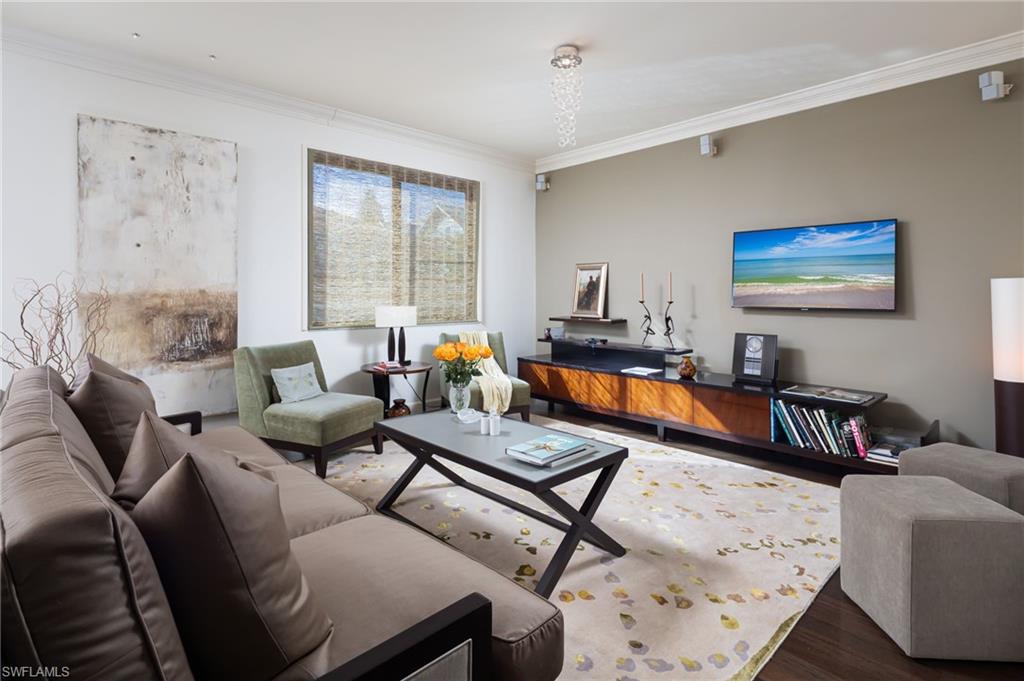 450 10th AVE S # 304