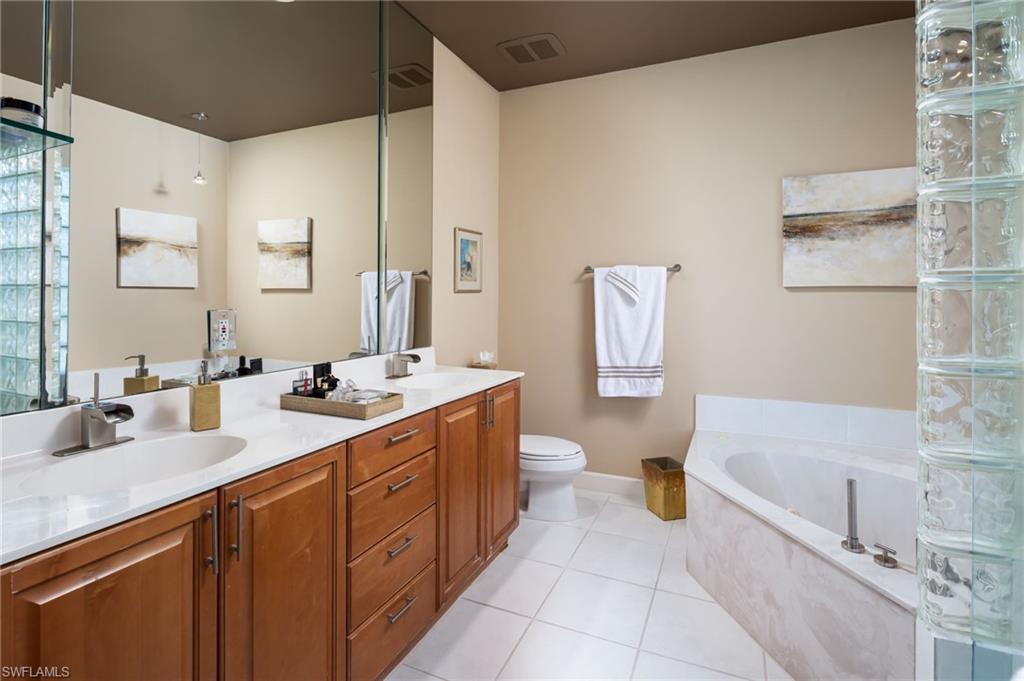 450 10th AVE S # 304