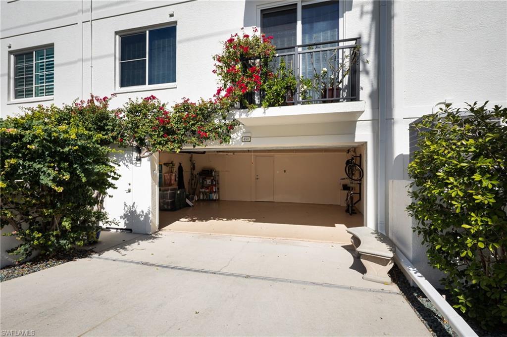 450 10th AVE S # 304