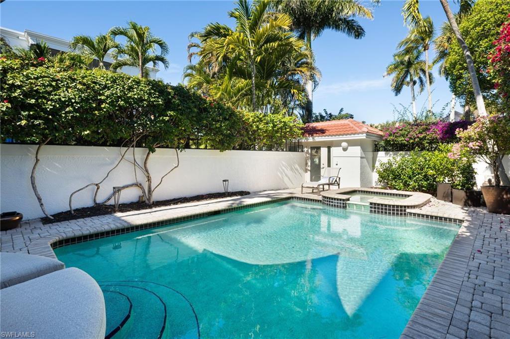 450 10th AVE S # 304