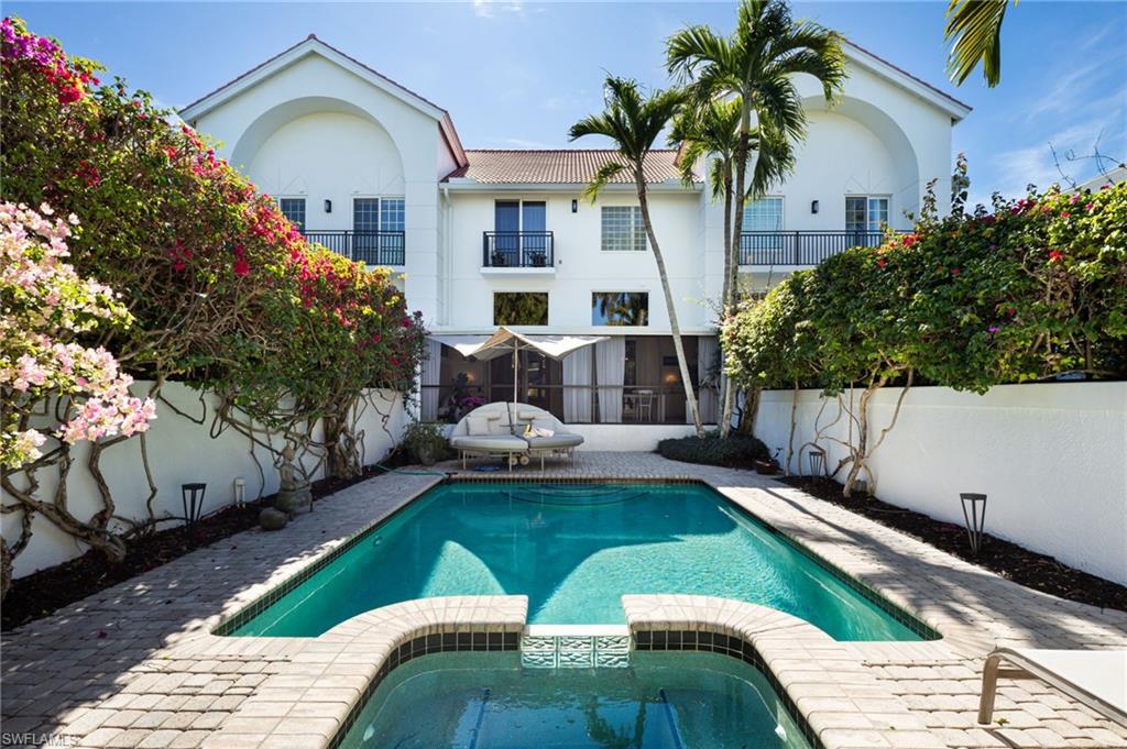 450 10th AVE S # 304